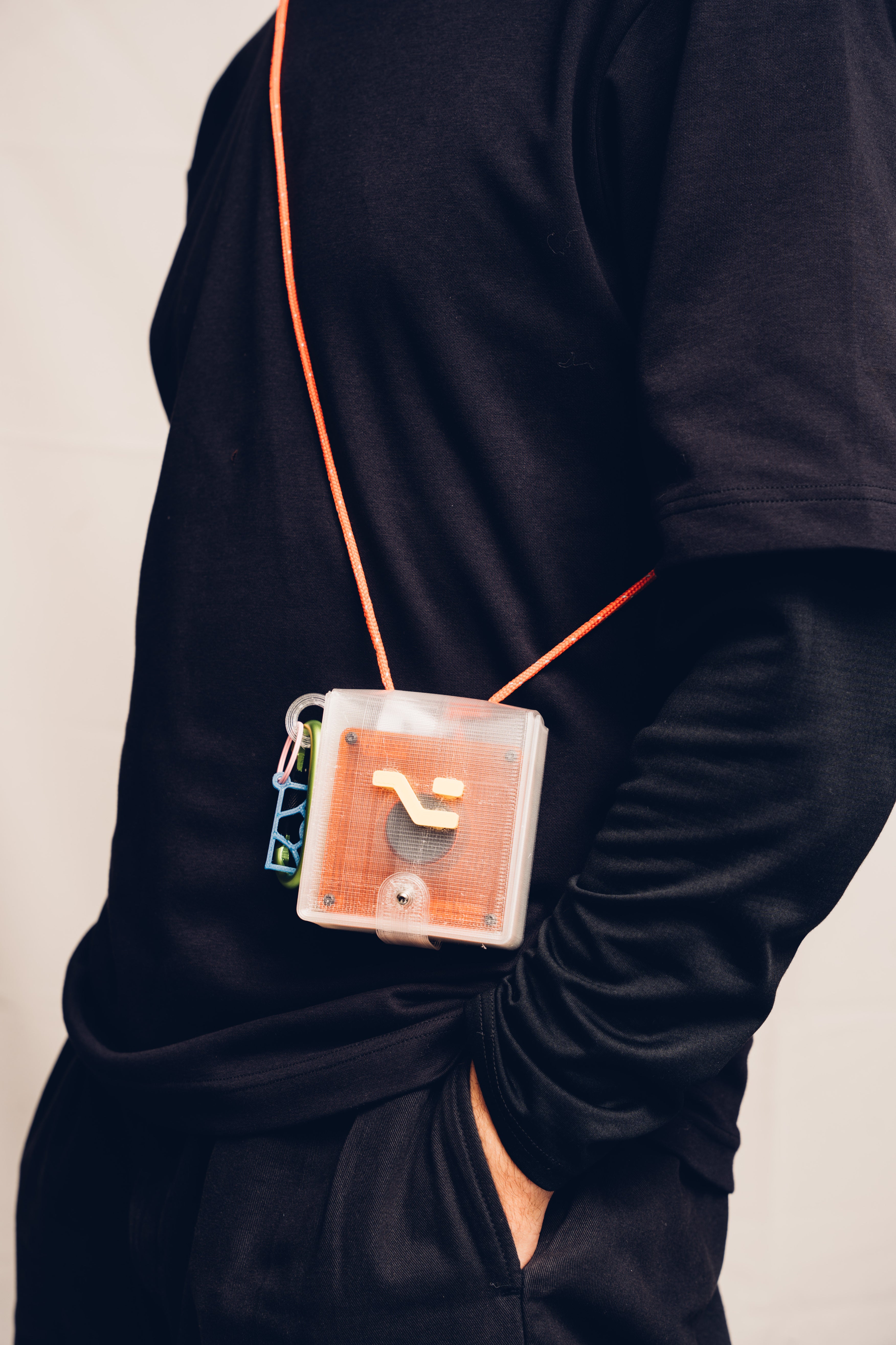 RND synth crossbody flexcase